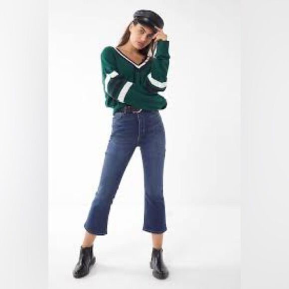 URBAN OUTFITTERS BDG HIGH RISE CROPPED KICK FLARE JEANS DARK WASH SIZE 26 - Picture 1 of 7
